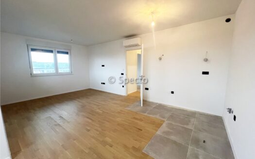 Prodaja-Stan 81m2-Velika Gorica